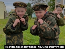 Акцыя да Дня перамогі з удзелам школьнікаў Рэчыцы. Фота рэчыцкай СШ № 6