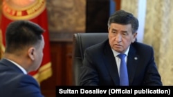 Сооронбай Жээнбеков жана Дамир Сагынбаев.