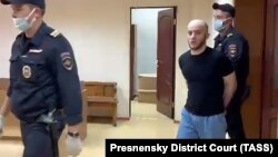 Кароматулло Джабборов доставлен в зал суда