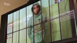 Мати Павла Гриба: психологічно пригнічений, але тримається (відео)