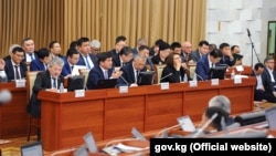 Члены правительства в парламенте. 29 ноября 2018 года.