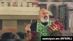 Գյումրիի Սուրբ Հակոբ Մծբնեցի եկեղեցու քահանա Տեր Ռուբենը