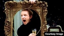 Андрей Мягков в роли Жени Лукашина в фильме "Ирония судьбы, или С легким паром!"