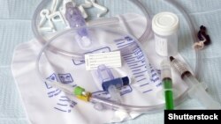 За даними прокуратури, загалом «Охматдит» поніс 8 мільйонів гривень збитків внаслідок махінацій із ліками