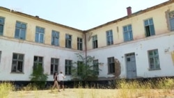 Выпускники заброшенной карабалтинской школы хотят восстановить ее с помощью краудфандинга