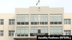 Դատարանի շենքը Բաքվում, որտեղ տեղի է ունենում հայերի դատավարությունը, արխիվ