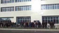 Aşgabat: Dollar nobatlary