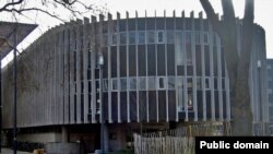 Swiss Cottage Library — лондонская библиотека, где открыт доступ к «живым книгам»