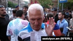 Հակոբ Նազարի-Դեխնավի, արխիվ