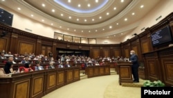 Armenia - Lawmakers, local and central government officials and experts attend parliamentary hearings on government plans to consolidate Armenia's local communities, Yerevan, September 22, 2021.