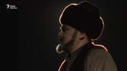 Таксисты и грузчики. Кем приходится работать артистам театра из-за низкой зарплаты