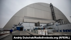 Под колпаком: внутри чернобыльского саркофага
