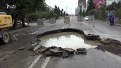 'Bir də gördüz Bakıda binalar da çökdü'