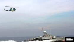 Eýran Pars Aýlagynda, Ormuz bogazynda harby türgenleşik geçirilýär, 2008-nji ýyl.