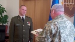 Волонтер із Литви отримав в Україні нагороду за допомогу пораненим бійцям АТО (відео)