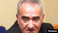 Գալուստ Սահակյան