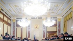 Скоро услуги росиянам будет оказывать не только реальное, но и виртуальное правительство.