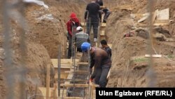 Ат майдандын курулушунан бир көрүнүш.