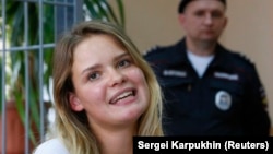 Одна из участниц акции Вероника Никульшина в суде в Москве, 16 июля 2018 год 