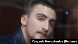 Ռուսաստան - Դերասան Պավել Ուստինովը դատարանում, Մոսկվա, 16-ը սեպտեմբերի, 2019թ․