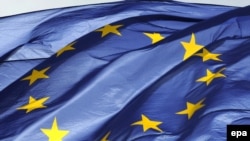 Ýewropa Birleşigi türkmen wekilleri bilen geçiriljek duşuşyklarynda, adam hukuklary meselesini ünsden düşürmejekdigini aýdýar.