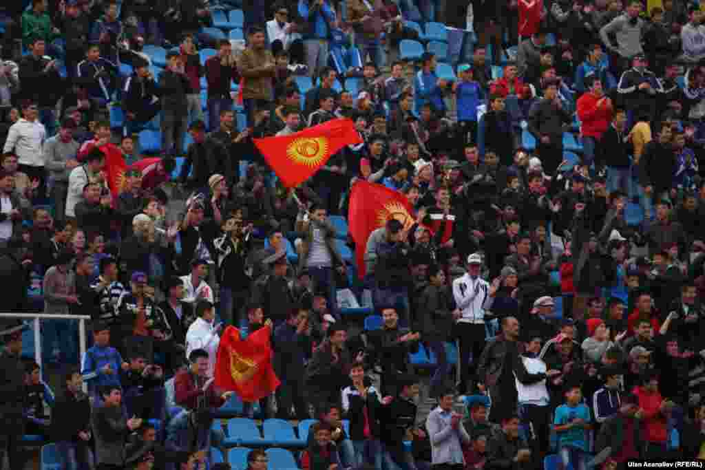 Курман айт майрамына туш келген оюнга бир нече миң көрүүчү келди.