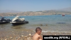 Bo‘stonliq tumani¸ xususan¸ Chorvoq ko‘li hududi toshkentliklar toza havodan nafas olish uchun chiqadigan asosiy dam olish zonasi sanaladi.