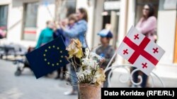 Формулирование позиции Евросоюза о полной поддержке территориальной целостности Грузии сегодня для государства жизненно важно, считают эксперты