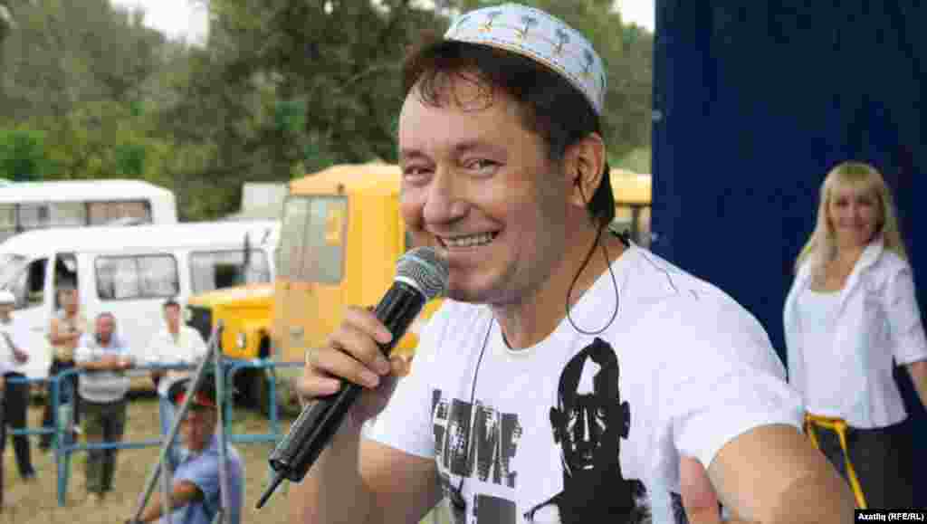 Җырчы Айдар Галимов