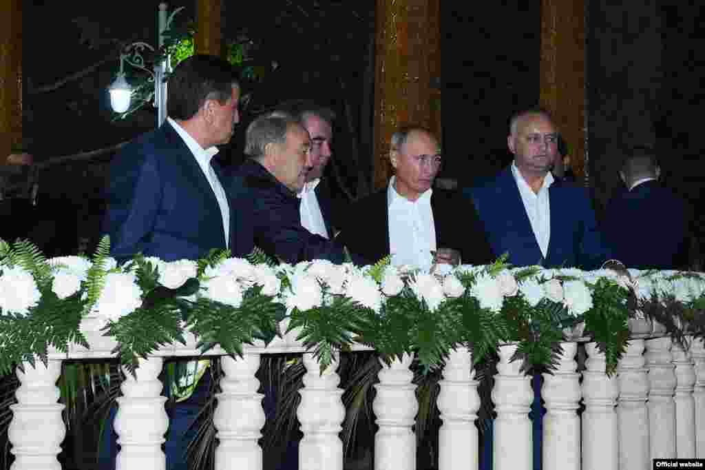 Дидори ғайрирасмии сарони кишварҳои узви ИДМ&nbsp;