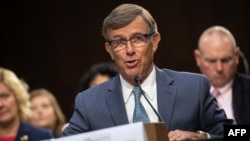 ​​Магвайр був віцеадміралом Військово-морських сил США