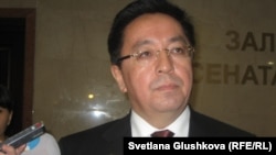 Кайрат Лама Шариф, председатель агентства по делам религий. Астана, 29 сентября 2011 года.   