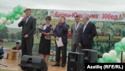 Авыл хакимияте башлыгы Илнур Шакиров авылдашларын котлый