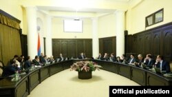 Armenia -- A cabinet meeting in Yerevan, December 12, 2019.