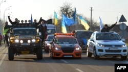 По дорозі на «Межигір’я»