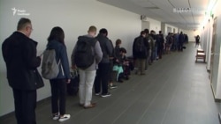 Проміжні вибори у США: як американці у чергах стояли – відео