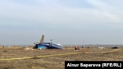 Разбившийся борт компании Azerbaijan Airlines.
