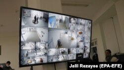 طالبان میگویند که کمره های امنیتی توسط ادارات امنیتی به ویژه پولیبس در ساحات مختلف شهر نظارت می شود