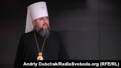 Предстоятель ПЦУ також наголосив, що під час Великодніх богослужінь потрібно дотримуватися дистанції і обов’язково одягати маски