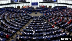 Пасяджэньне Эўрапейскага парлямэнту, архіўнае фота