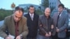 Задержание в Батуми Петре Давришадзе, обвиняемого в Грузии в шпионаже в пользу России (второй справа). 5 ноября 2010 г.