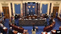 АКШ Сенатынын Д.Трамка карата импичмент сотуна байланыштуу отуруму.  Капитолий, Вашингтон. 2021-жылдын 13-февралы.
