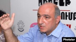 Председатель Ереванского пресс-клуба Борис Навасардян (архивная фотография).