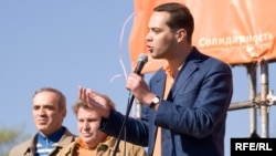 Гарри Каспаров на митинге "Солидарности", 1 мая 2009 г 