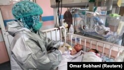 تصویر آرشیف: اطفال نوزاد در یکی از شفاخانه های کابل 