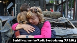 Руйнування та емоції людей в Оболонському районі Києва після атаки РФ (фотогалерея)