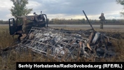 Автомобіль, зруйнований ударом російського БпЛА на Олександрівському напрямку