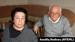 Родители корреспондента газеты «Зеркало» Рауфа Миркадырова - Рафига и Габибулла Миркадыровы,  23 апреля 2014