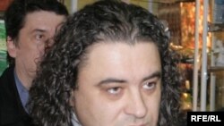 Богдановның бабасы Абдраим, әбисе Сабрия, әнисе Лариса. Әмәт абзыйсы һәм Линура апасы Кырымда яши.