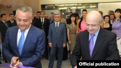 Սերժ Սարգսյանը մասնակցում է Համահայկական բանկի բացման արարողությանը, 7-ը սեպտեմբերի, 2011 թ․ 